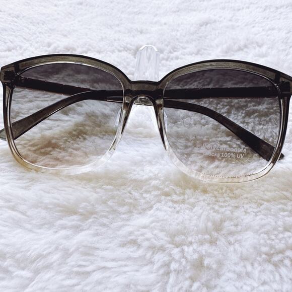 Joanne Clear Gray Square Sunglasses - Picture 2 of 12